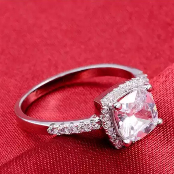 New 925 Silver Square Diamond Engagement Ring - Picture 3 of 6